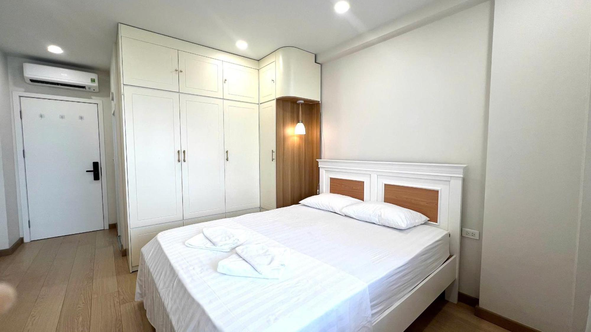 Era Apartment Dong Tac Hanoi Buitenkant foto